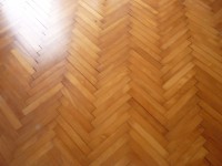 /album/ripristino-pavimento-in-legno-in-essenza-di-faggio-spessore-22-m-m-posato-su-cartacatramata-senza-utilizzo-di-collanti-e-fissaggio-con-chiodi/p1050768-jpg/